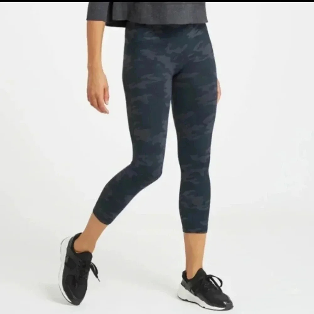 Spanx Look at Me Now Camo Gray High Rise Seamless Leggings(M)
